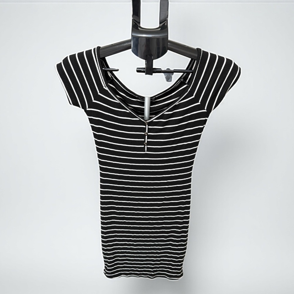 Liz & Sara Women's Black And White Stripe Mini Dress